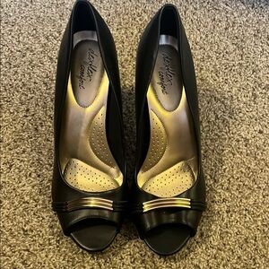 Life Stride Black Peep Toe Heels